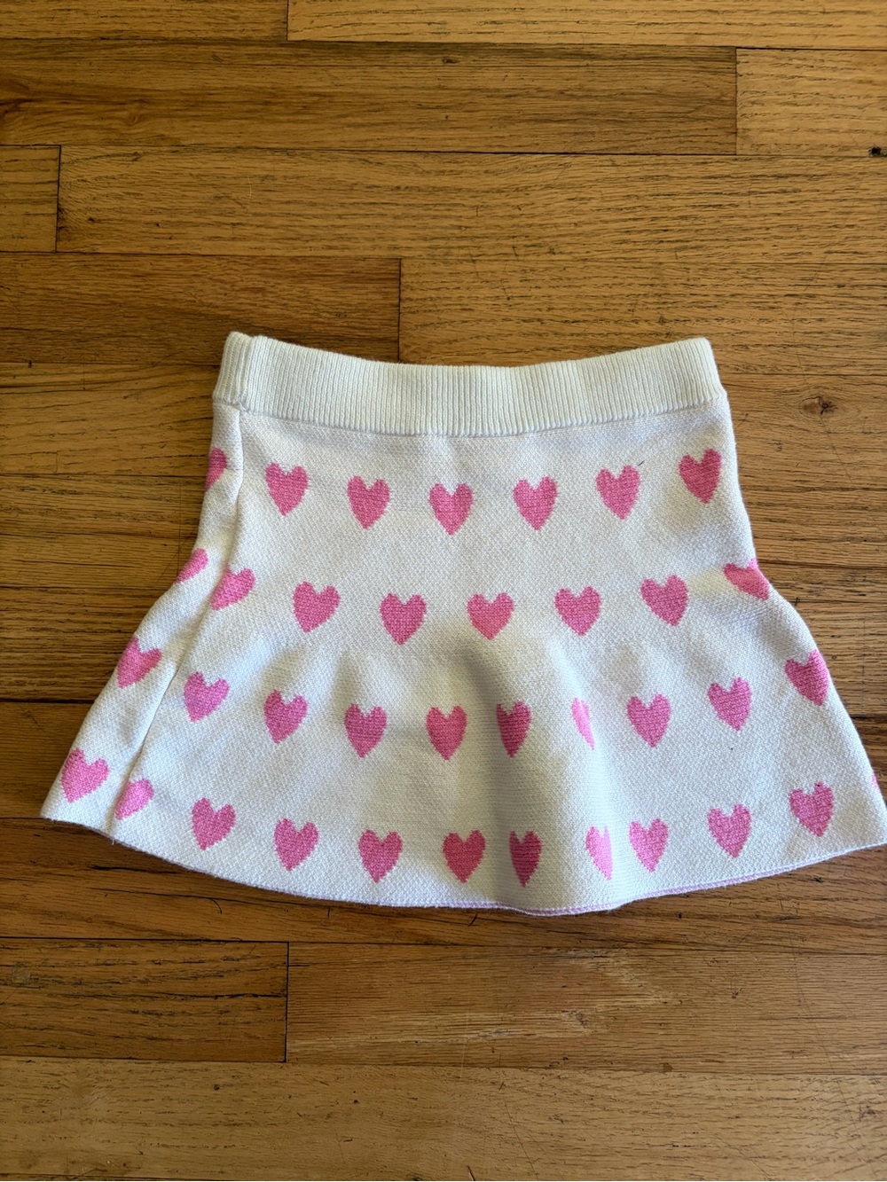 Draper James Girls White Knit Skirt with Pink Heart Print